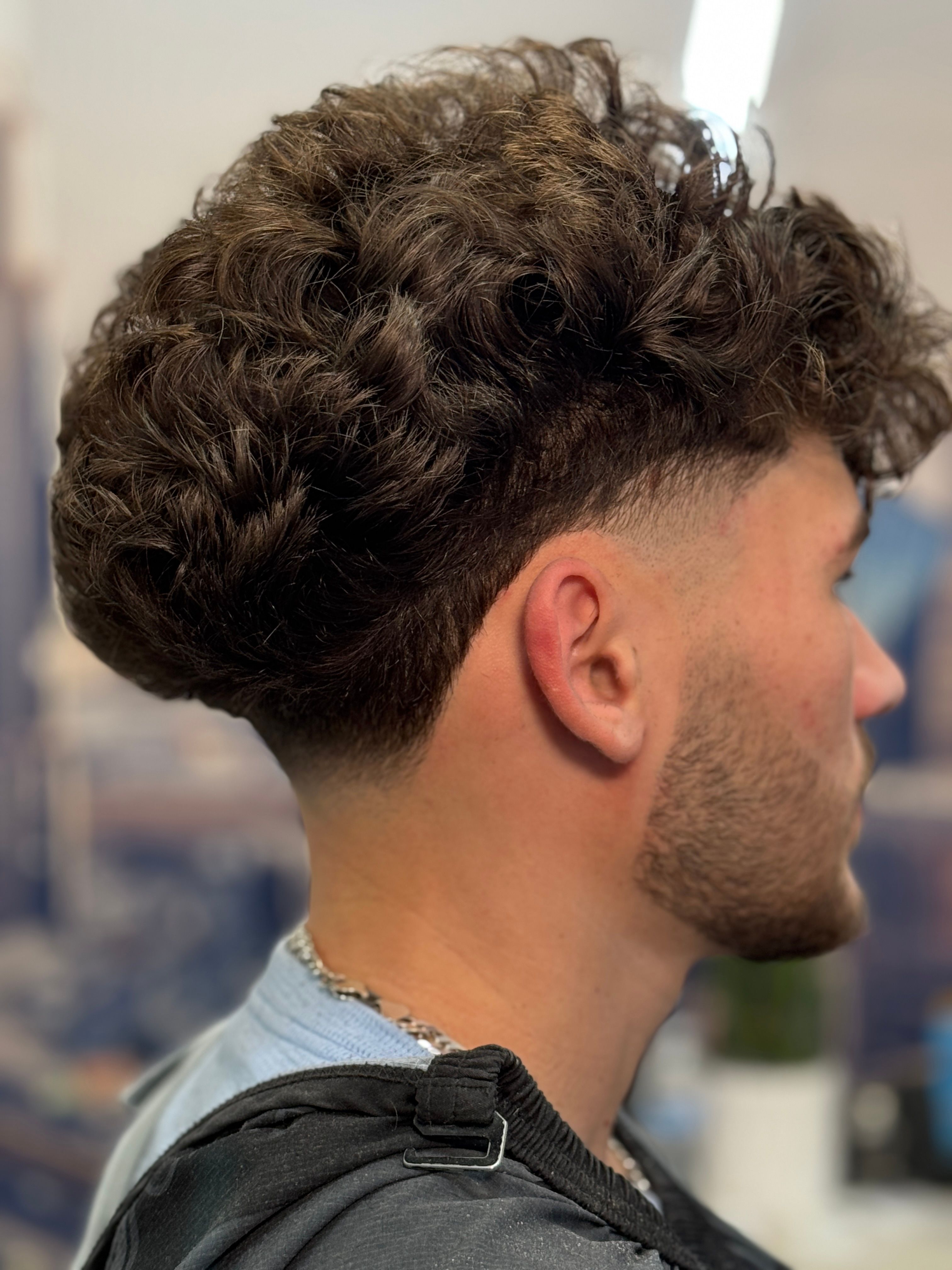 A taper with a sharp line-up